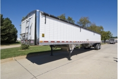 Hopper trailer in Williston, ND