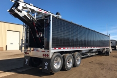 Conveyor Trailer in Bismarck, ND